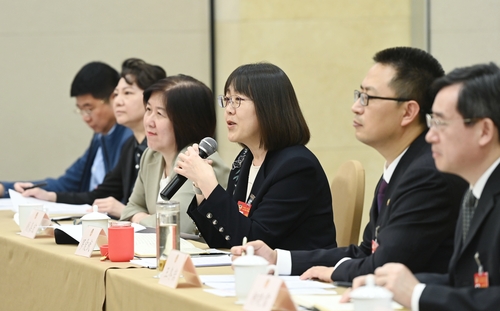 图为“关于推进《北京市居民集中供热暂停和恢复供热指导意见》更好落实的提案”办理协商会现场。2