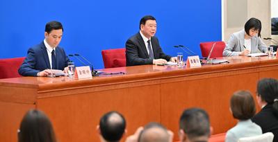 娄勤俭：十四届全国人大二次会议将于3月5日上午开幕