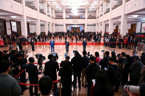 3月4日，全国政协十四届二次会议举行开幕(3997250)-20240305092110