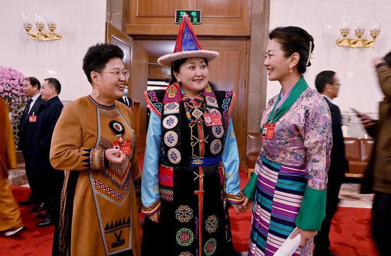 binary_middle (13) binary_middle (13)