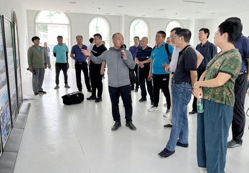 (0701 配稿)韩家墅村“当家人”胡震(4851547)-20240701092833(1) (0701 配稿)韩家墅村“当家人”胡震(4851547)-20240701092833(1)