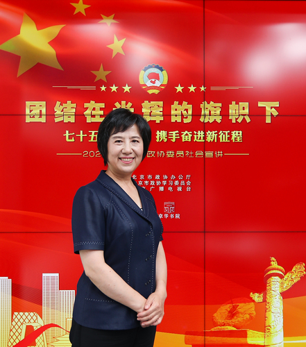 杨静慧委员照片2 杨静慧委员照片2