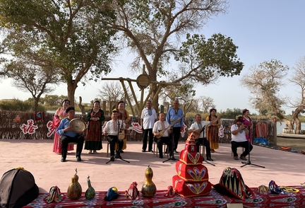 旅游景区里唱响“文化润疆”主旋律