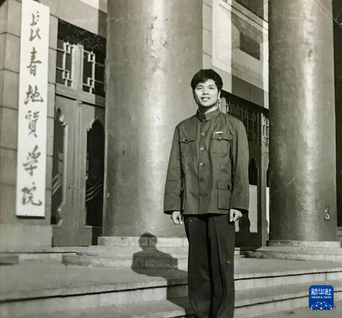 2tmzmcXkQobHKEem 2tmzmcXkQobHKEem