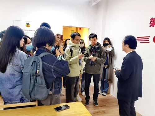 640.webp (1) 640.webp (1)