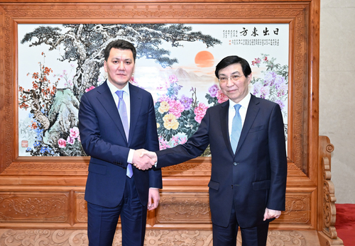 王沪宁会见哈萨克斯坦国务顾问卡林(5769575)-20241123194027 王沪宁会见哈萨克斯坦国务顾问卡林(5769575)-20241123194027