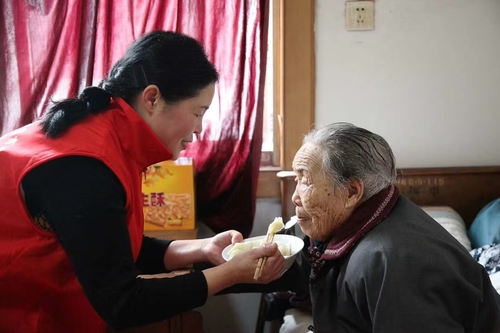 （1125）王海艳：“同心缘”绘就“同心(5761483)-20241125105531