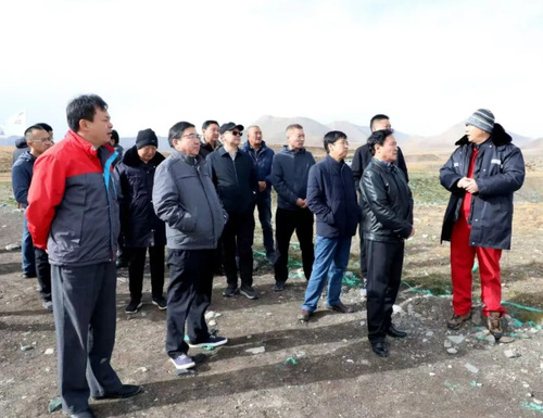 △围绕木里矿区及祁连山南麓青海片区生态修复情况开展视察。