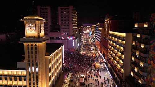 1735561221684893 1735561221684893