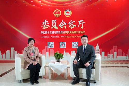 侯委员照片 侯委员照片