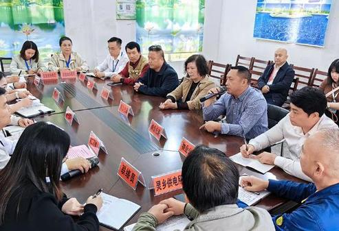 湖北大冶：社区适老化改造托起幸福晚年