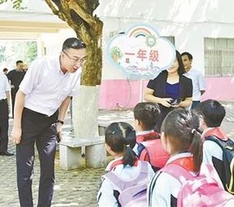 委员风采丨全国政协委员安庭：“民之呼，我之愿”