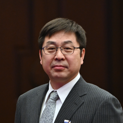 脚上有泥 心中有数 笔下有策