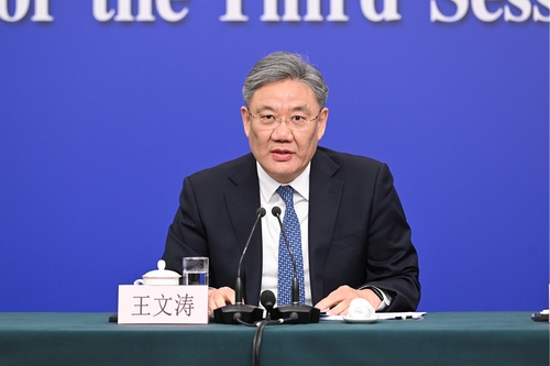 商务部部长王文涛回答记者提问 商务部部长王文涛回答记者提问