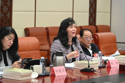 （两会——听她们的声音）贾宁摄(6624498)-20250308082404