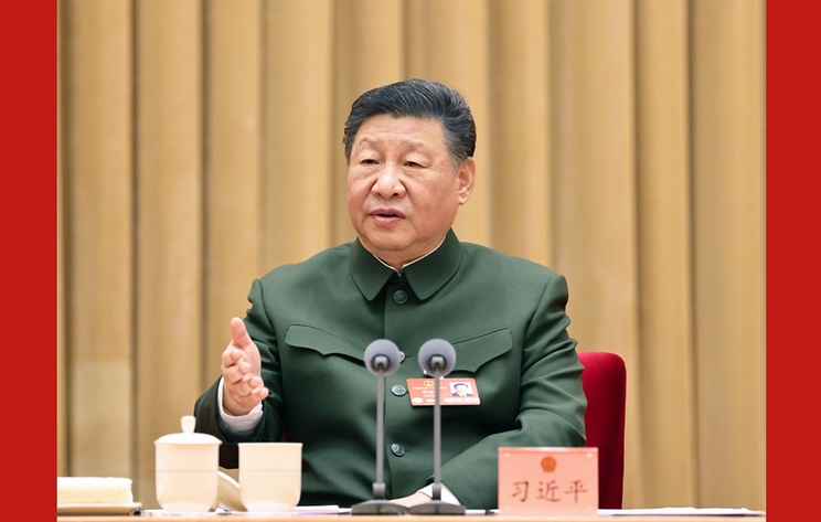 习近平出席解放军和武警部队代表团全体会议