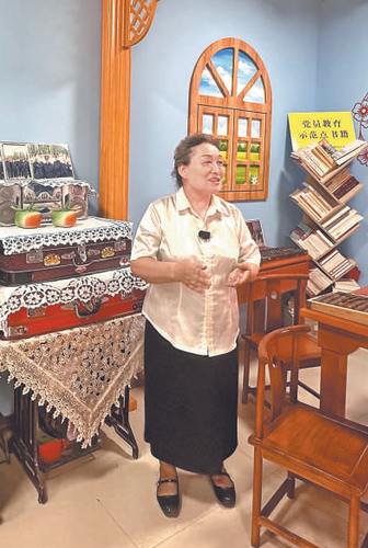 马新华讲述和不同民族“家人”的故事 马新华讲述和不同民族“家人”的故事