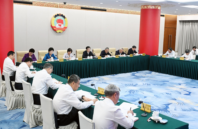 全国政协召开远程协商会 围绕“推进文化和科技深度融合”协商议政 王沪宁主持