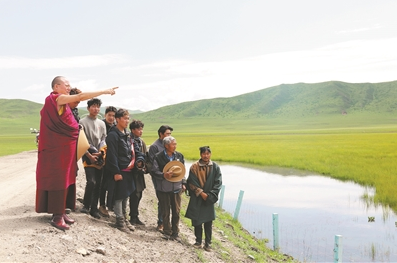 达扎·尕让托布旦拉西降措 达扎·尕让托布旦拉西降措