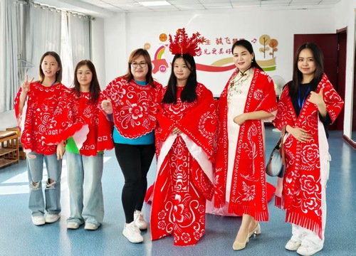 (7月29日8版港澳侨)香港青年宁夏实习(7814747)-20250729085816 (7月29日8版港澳侨)香港青年宁夏实习(7814747)-20250729085816