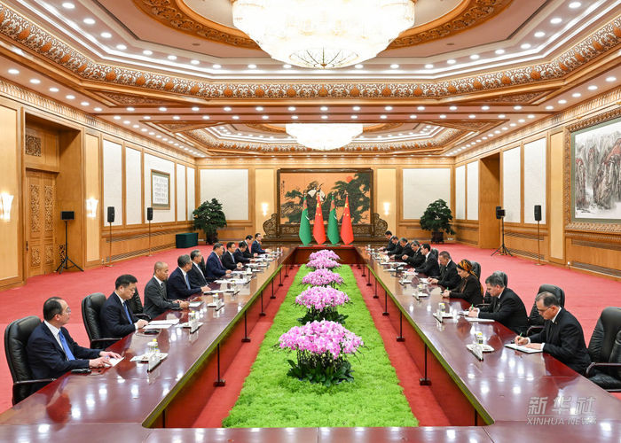 9月2日下午，国家主席习近平在北京人民大会堂会见来华出席2025年上海合作组织峰会和纪念中国人民抗日战争暨世界反法西斯战争胜利80周年活动的土库曼斯坦总统别尔德穆哈梅多夫。新 华社记者 饶爱民 摄