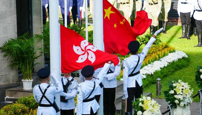 香港举行中国人民抗日战争暨世界反法西斯战争胜利80周年纪念仪式