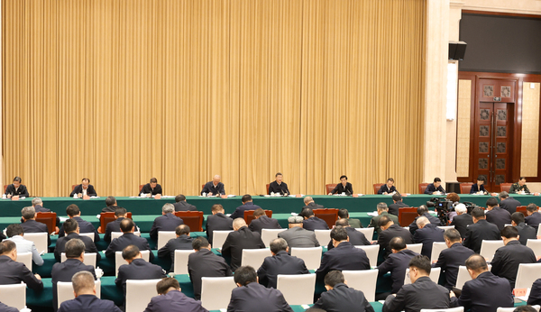 习近平听取新疆维吾尔自治区党委和政府工作(8302482)-20250925111657 习近平听取新疆维吾尔自治区党委和政府工作(8302482)-20250925111657