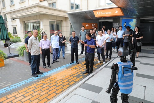 W020250725625959874808 W020250725625959874808