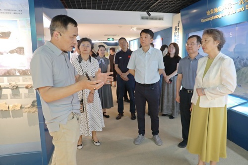 W020250822404918782132 W020250822404918782132