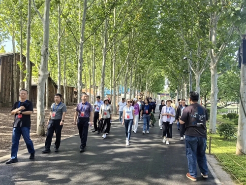 596122dae1d9453d833bfd21b9e27df7 596122dae1d9453d833bfd21b9e27df7