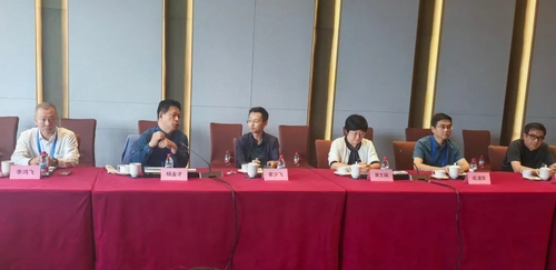 ed4a2e8fde474ef8ad6c2044a5a67be6