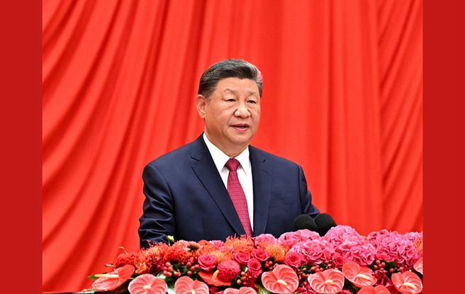 习近平等党和国家领导人出席庆祝中华人民共和国成立76周年招待会