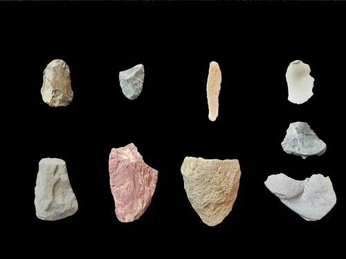 小南山遗址第一期出土的石器(8387670)-20251013091934