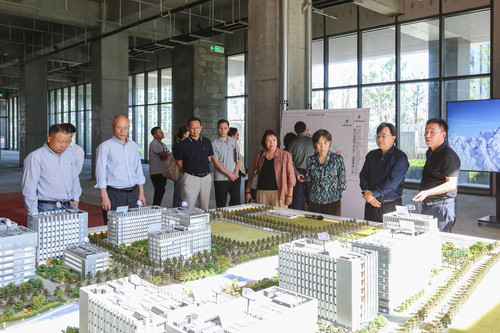 394798f08a1903573d9542faaf8bba2b