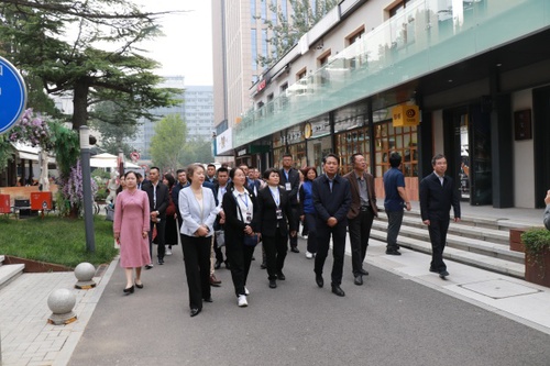 W020251016651092948802 W020251016651092948802