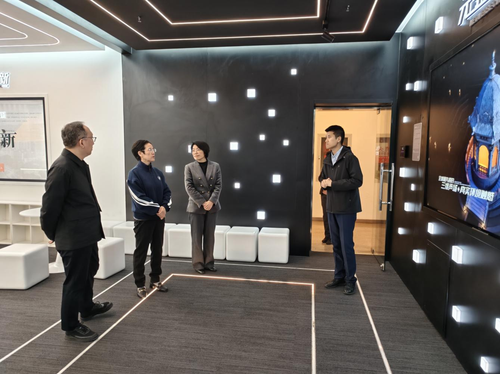 2025101717524865048 2025101717524865048