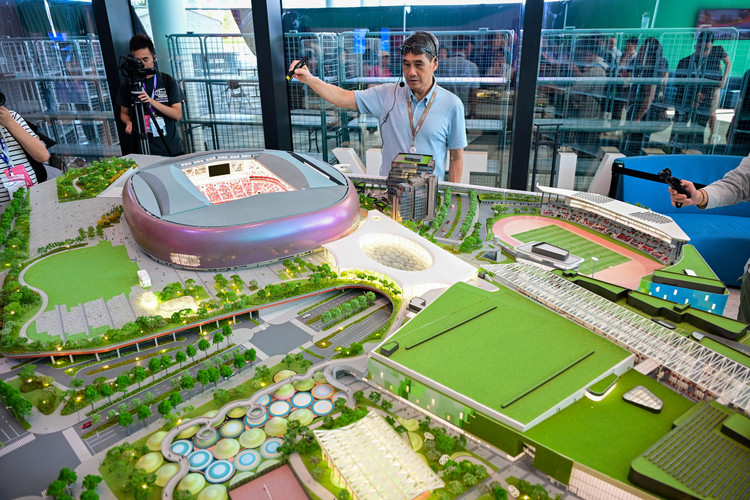 粤港澳媒体见证香港经济社会新活力(5)(8452722)-20251021090737 粤港澳媒体见证香港经济社会新活力(5)(8452722)-20251021090737