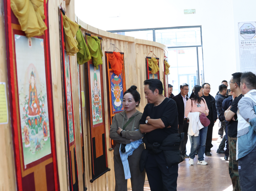 fe0aa2087c9541b19e85f17c820b46e9