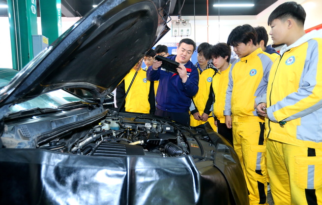 就业见习补贴谁能领？申领要符合哪些条件？人社部解答