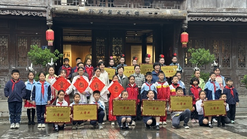 “用诗歌守护童心”诗歌创作颁奖活动合影(8634494)-20251115095849 “用诗歌守护童心”诗歌创作颁奖活动合影(8634494)-20251115095849