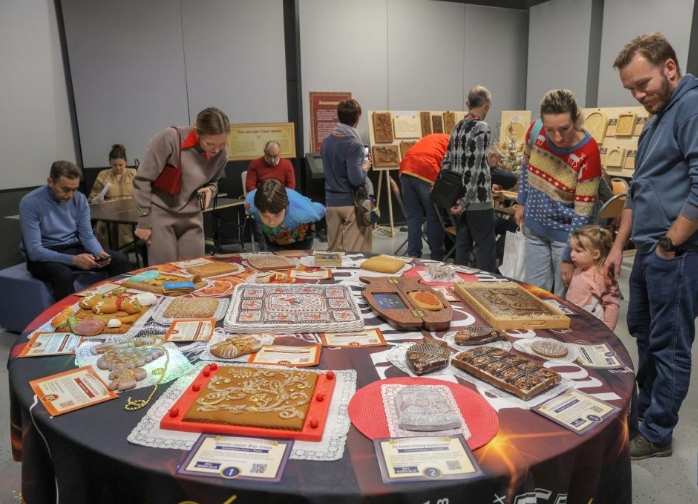 俄罗斯圣彼得堡举办姜饼艺术节