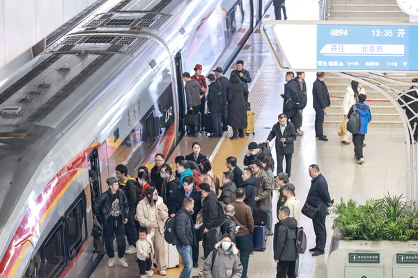 今年前11月全国铁路发送旅客42.8亿人(8920430)-20251216163328