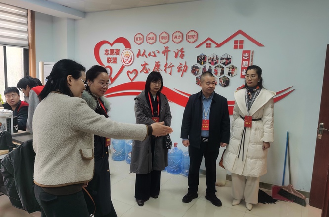 调研党建引领基层高效能治理工作