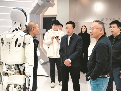 让实验室成果接上生产线（履职一年间）(1)239794