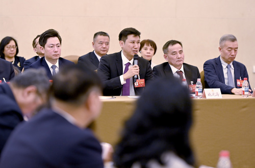 刘宁委员建议要做好中医药文化的承载与传播，让中医药成为北京促进国际文化交流、服务共建“一带一路”的文化使者与健康桥梁。