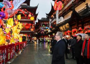 英国首相斯塔默访沪：“机遇正在敞开大门”