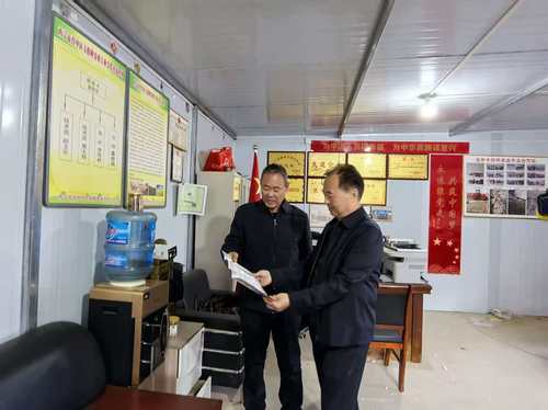 （新春走基层） 药材飘香处 山村焕新颜((9373936)-20260213094044