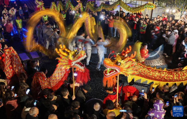 多彩活动迎接元宵节