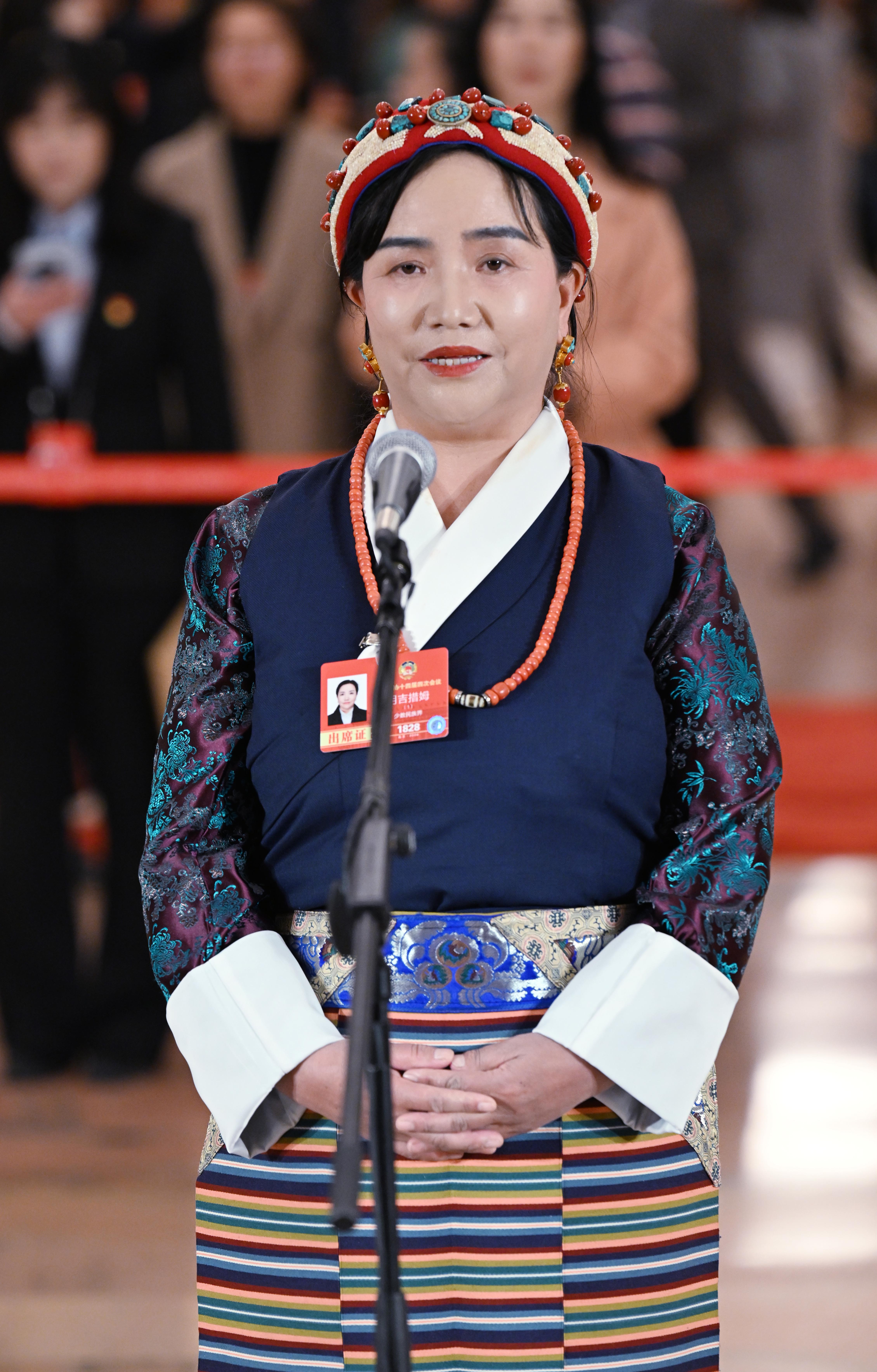 全国政协委员明吉措姆：医疗人才“组团式”援藏显著提升当地医疗服务水平