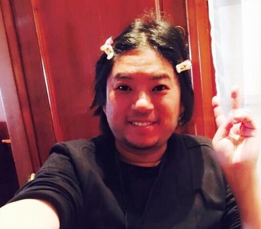 高晓松自拍扮小姑娘 网友:一刷差点厥过去